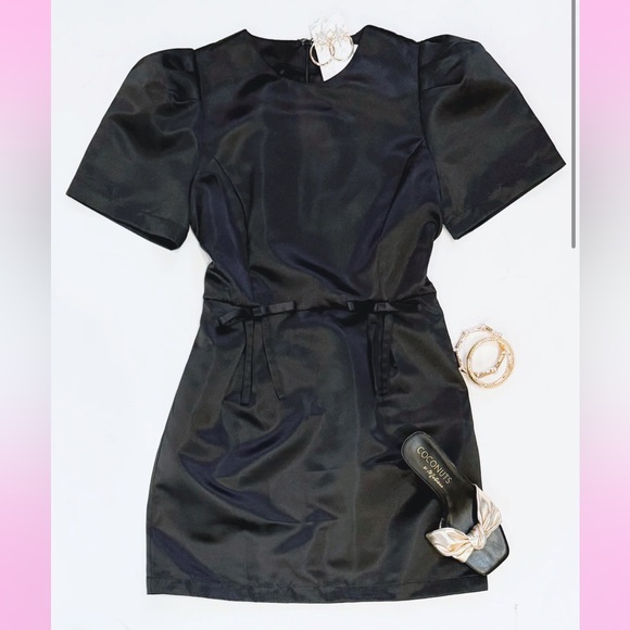 Dresses & Skirts - Elegant Black Satin Dress